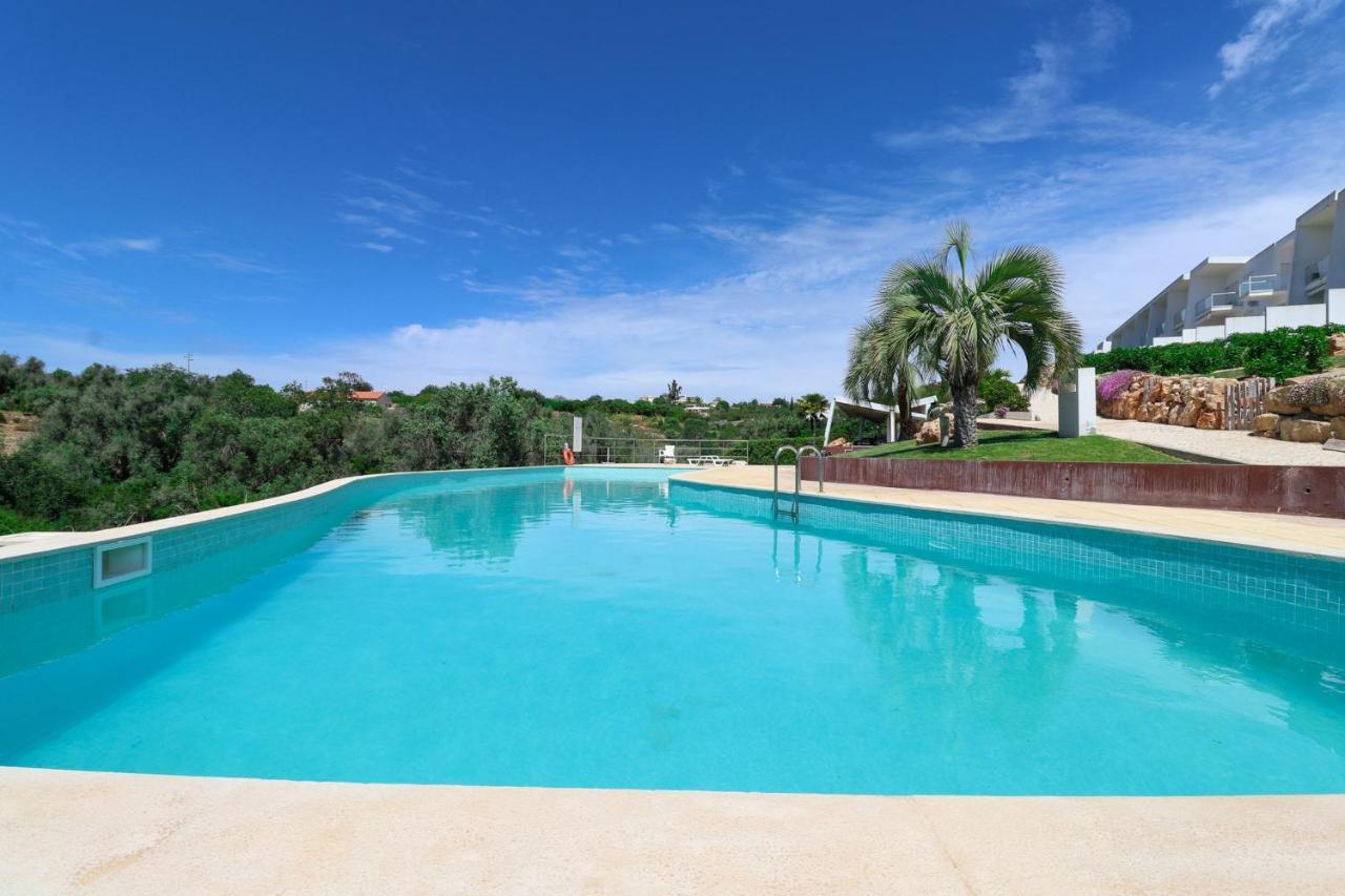 Lovelystay - Divine 3Bdr Duplex House W/ Pool & Garden Patroves Екстериор снимка