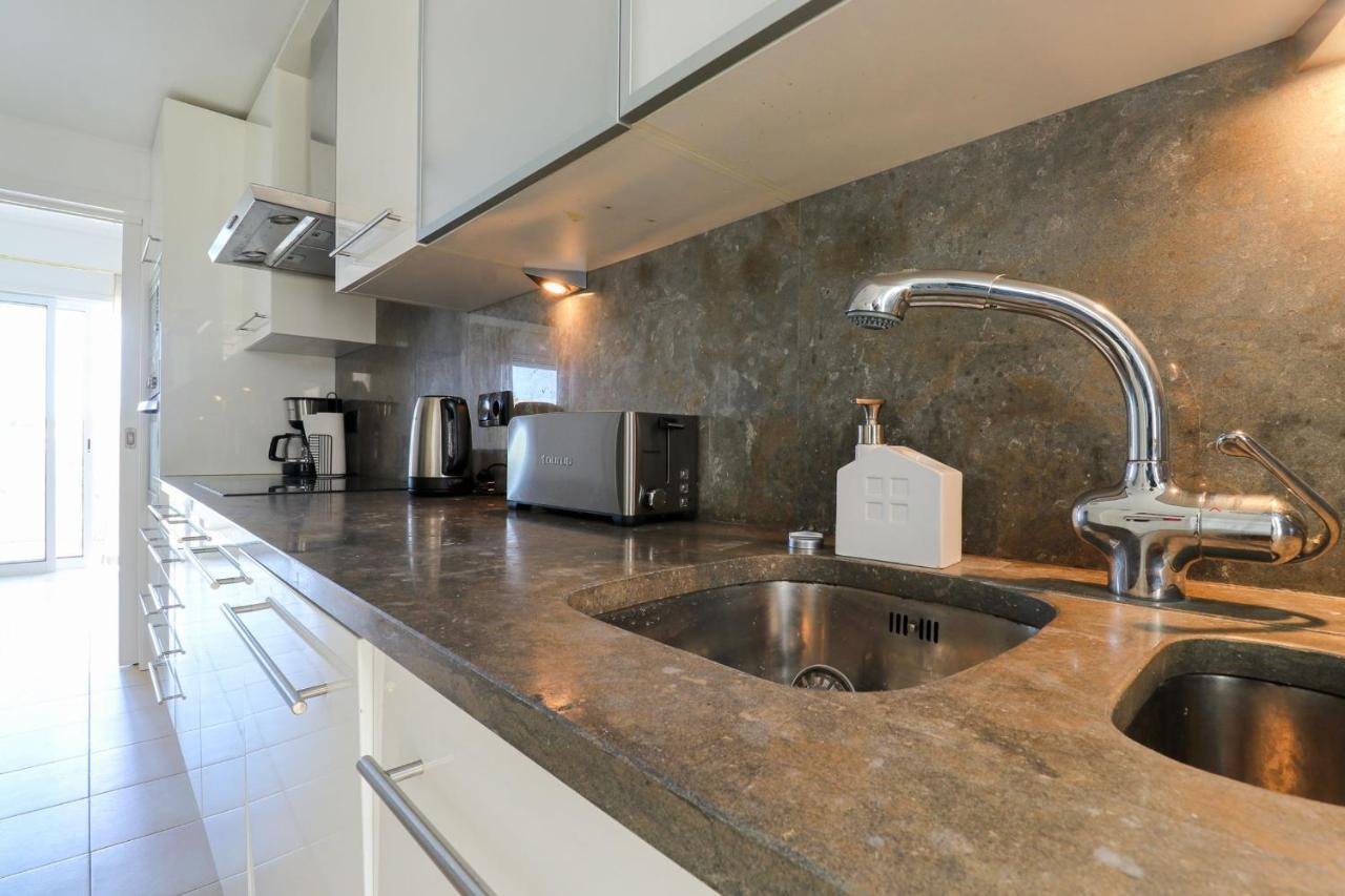 Lovelystay - Divine 3Bdr Duplex House W/ Pool & Garden Patroves Екстериор снимка